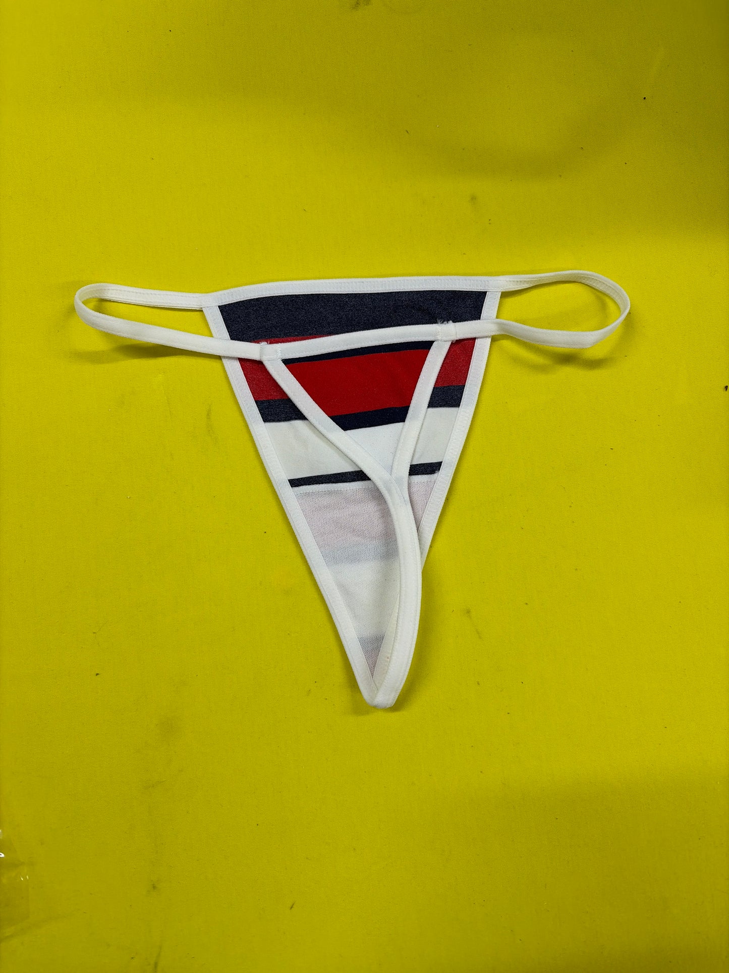 TANGA DE HILO NO MARCAN EN LA ROPA