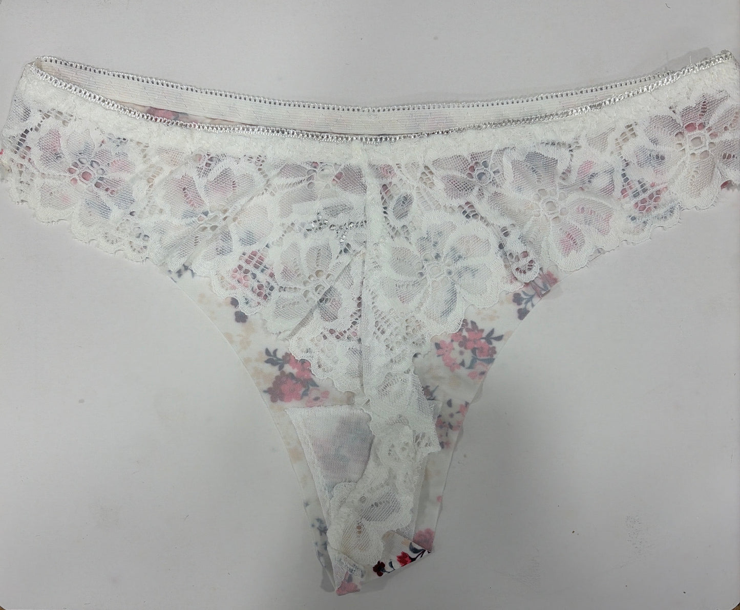 TANGA BRASILEÑA ENCAJE