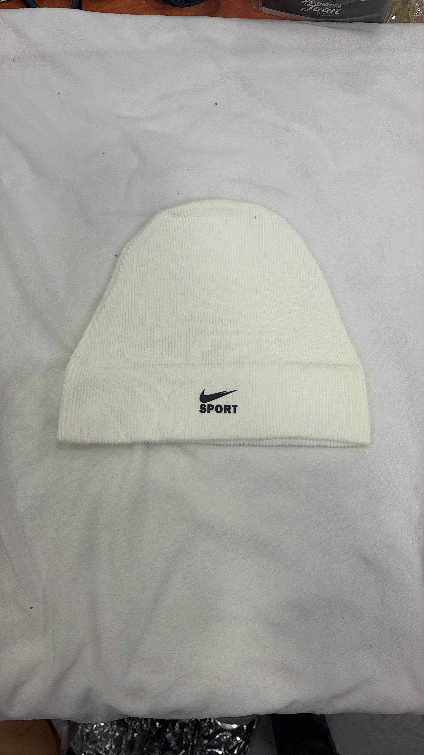 GORRO TERMICO DE MARCA