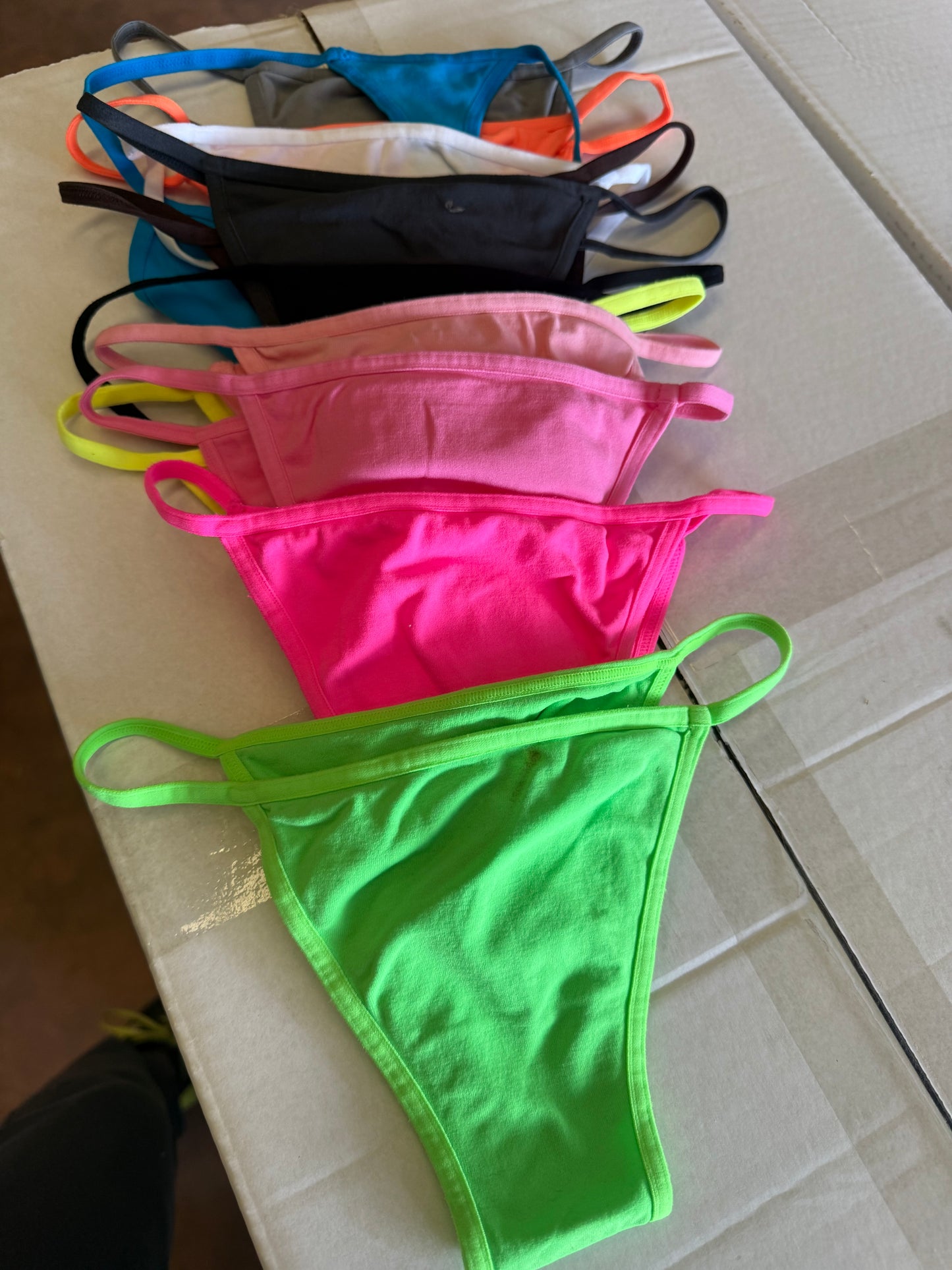 BRAGUITA TANGA DE HILO (NO MARCA)