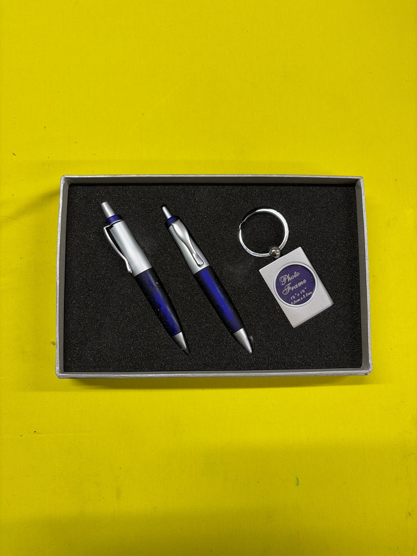 ESTUCHE BOLIGRAFO +LLAVERO